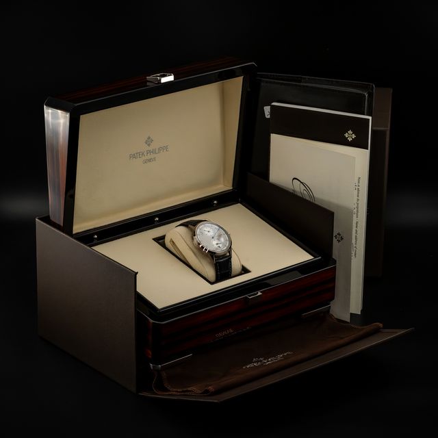 Patek Philippe Complications 5235G-001 Image 7